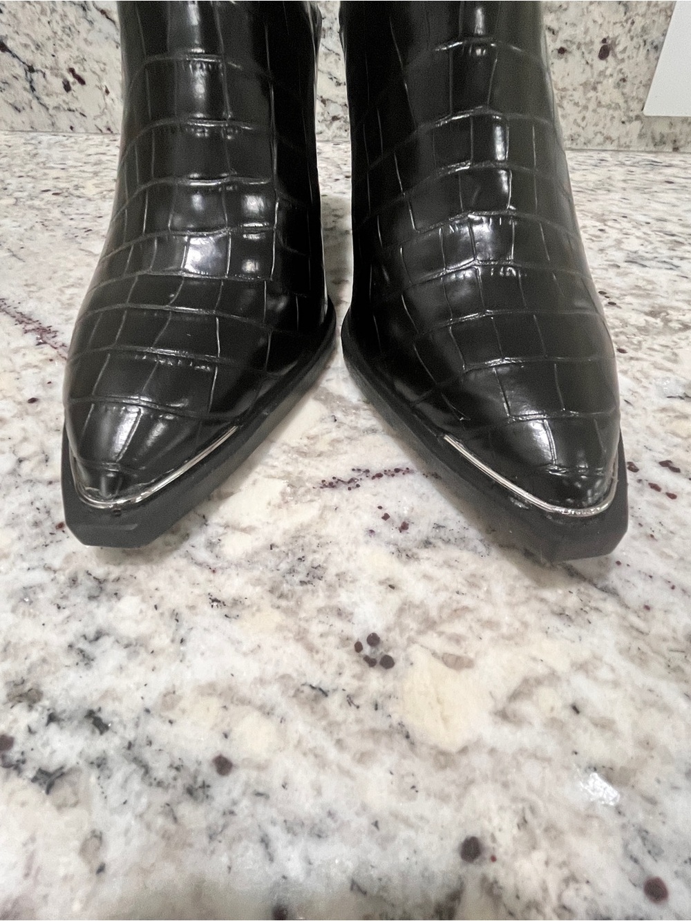 Steve Madden Black Croc Embossed Pointed Toe Heeled Mules - Picture 4 of 6